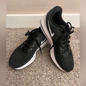 Nike Air Zoom Vomero 13 Black and White Athletic Sneakers